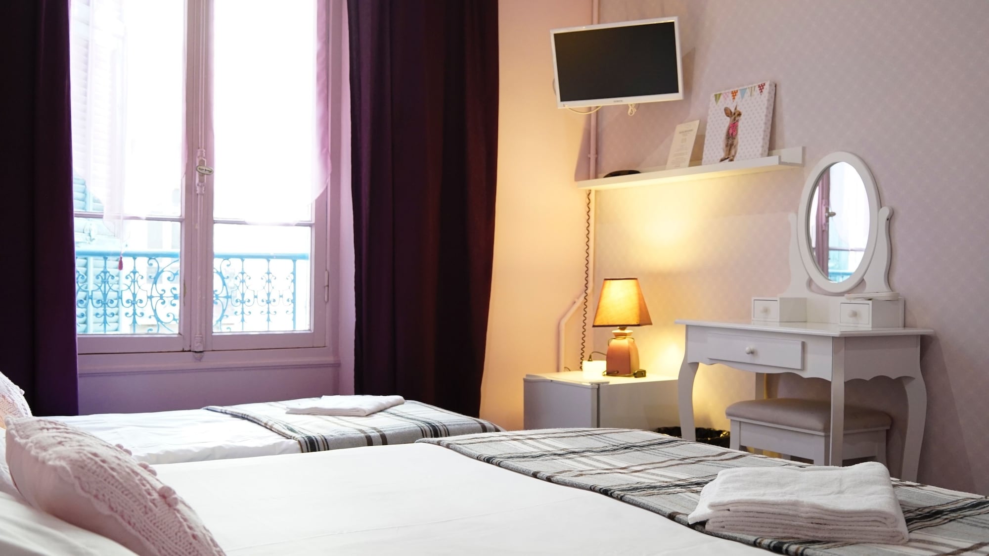 ROOM, TRIPLE