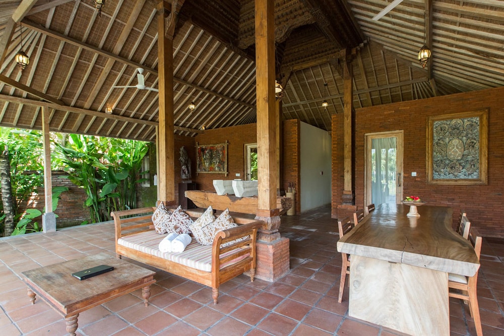 Suarti Boutique Village 25/50