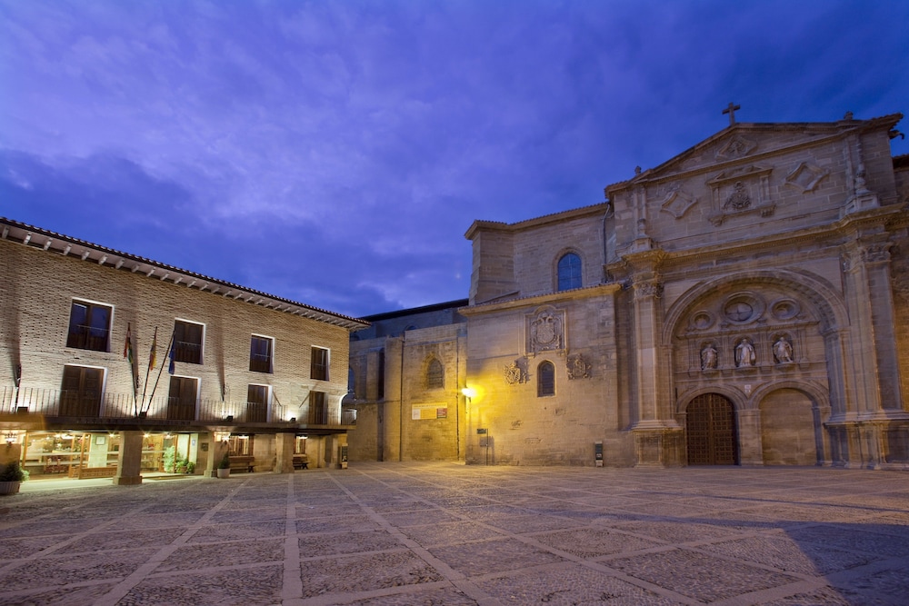 Parador de Santo Domingo de la Calzada 30/50