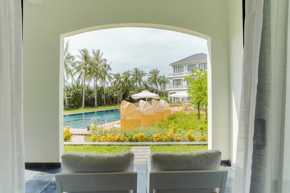 Moodhoian Riverside Resort & Spa 45/49