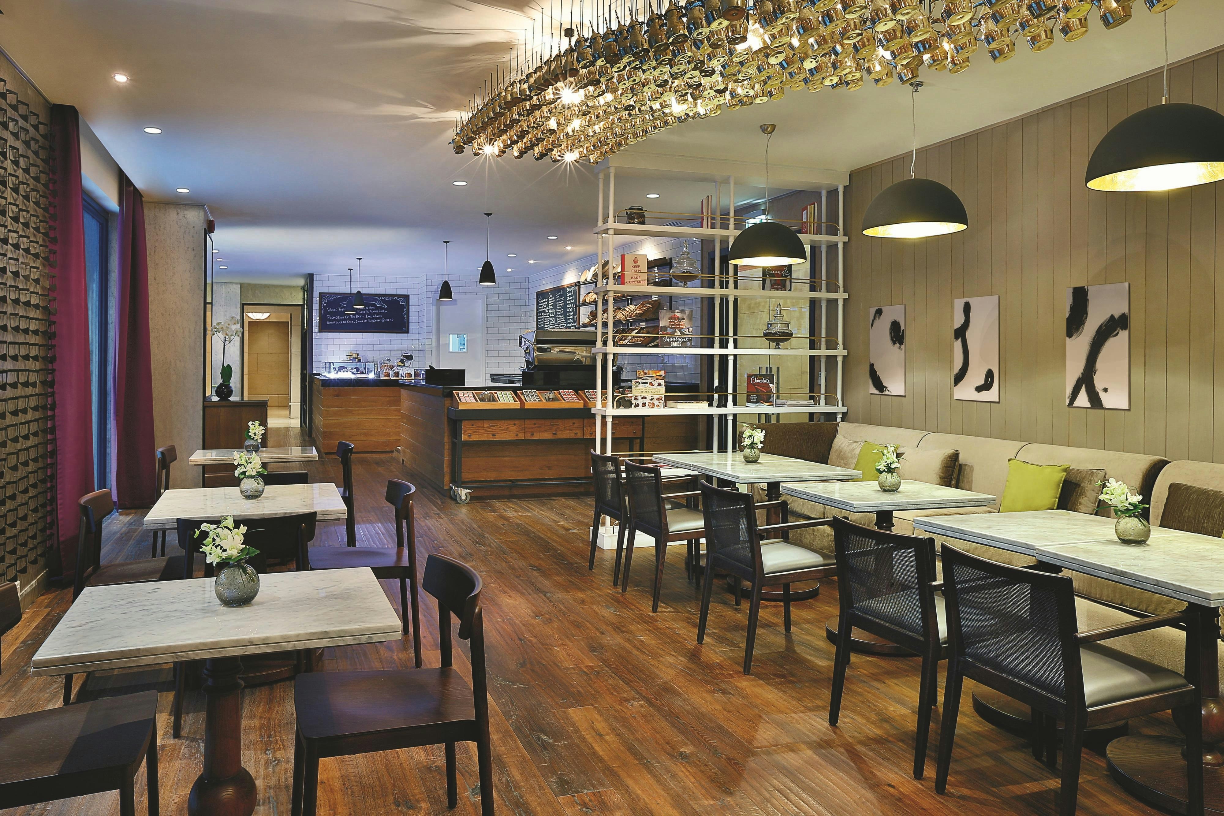 The Ritz Carlton Dubai International Financial Centre 6/7