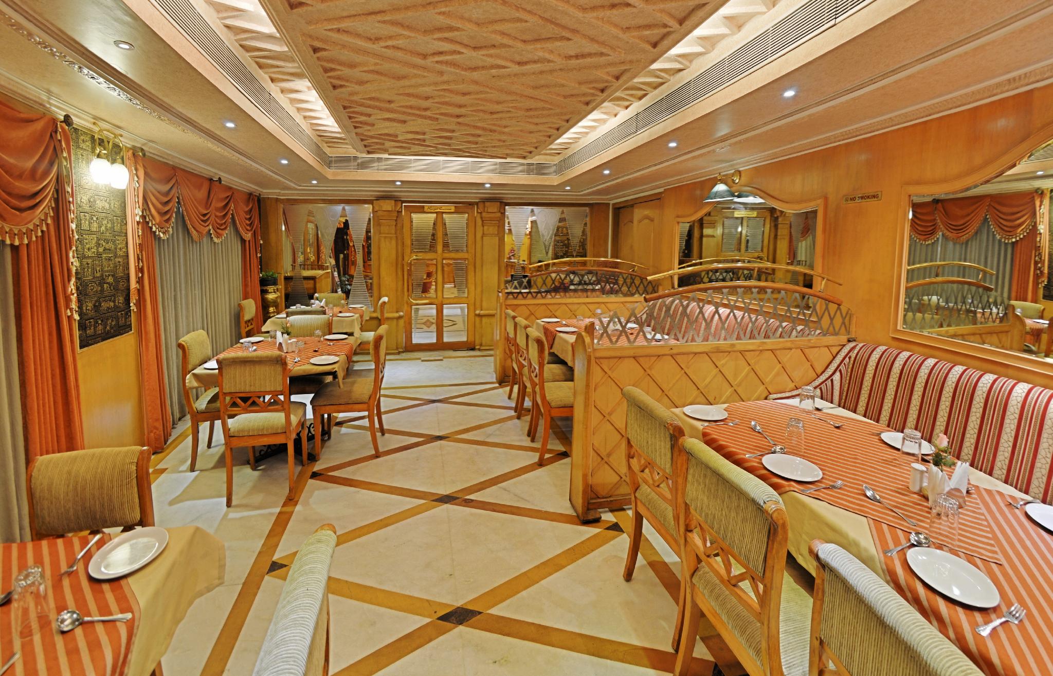 RAJ PALACE 16/23