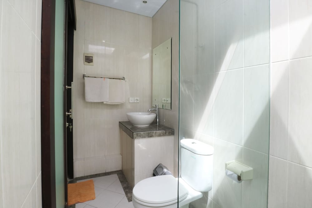 Kondra Premiere Guest House 24/41