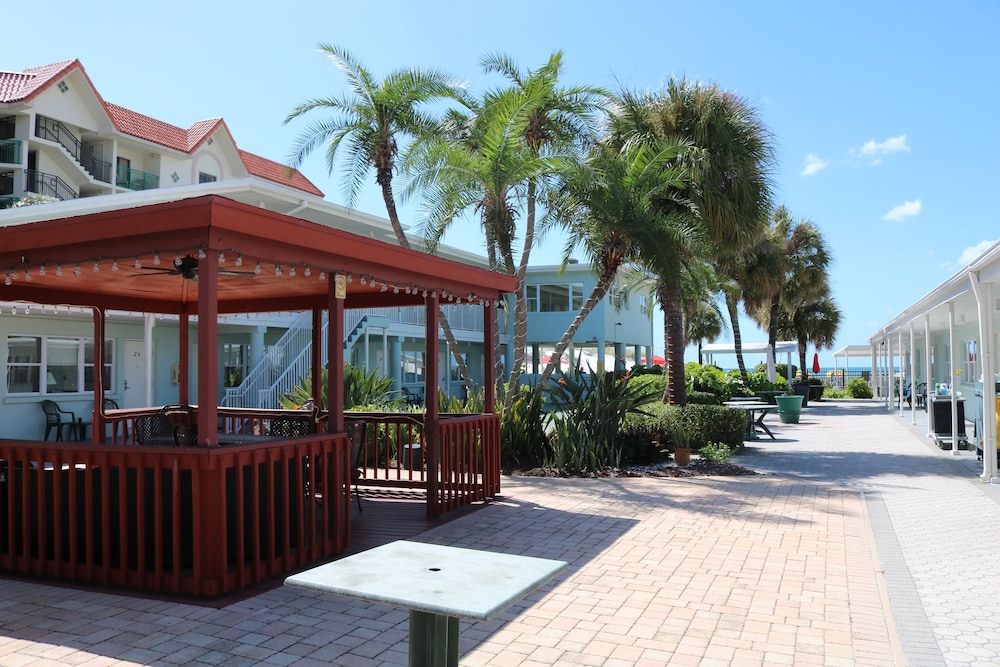 Miramar Resort 2/50