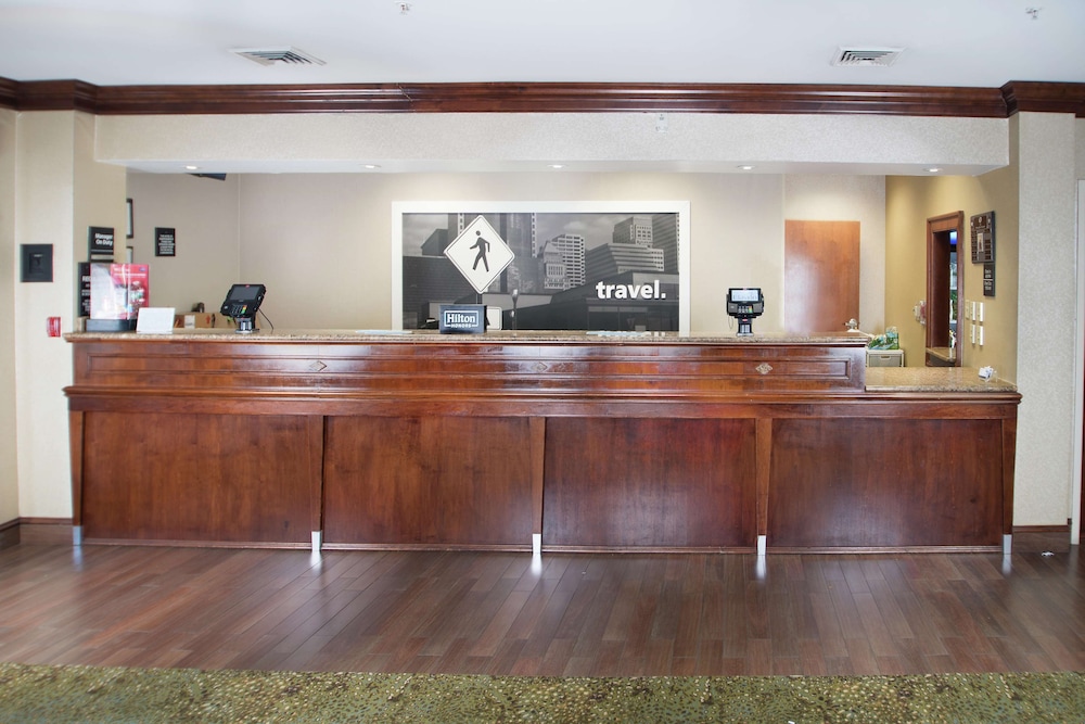 Hampton Inn Linden 1/75