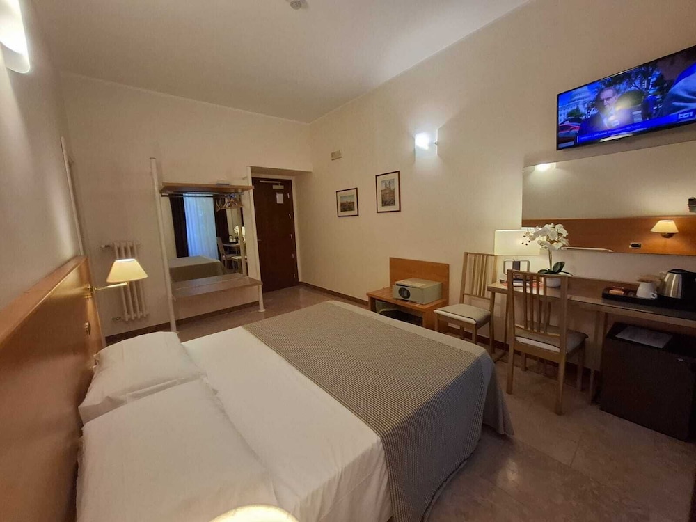 Hotel Principe Eugenio 31/61