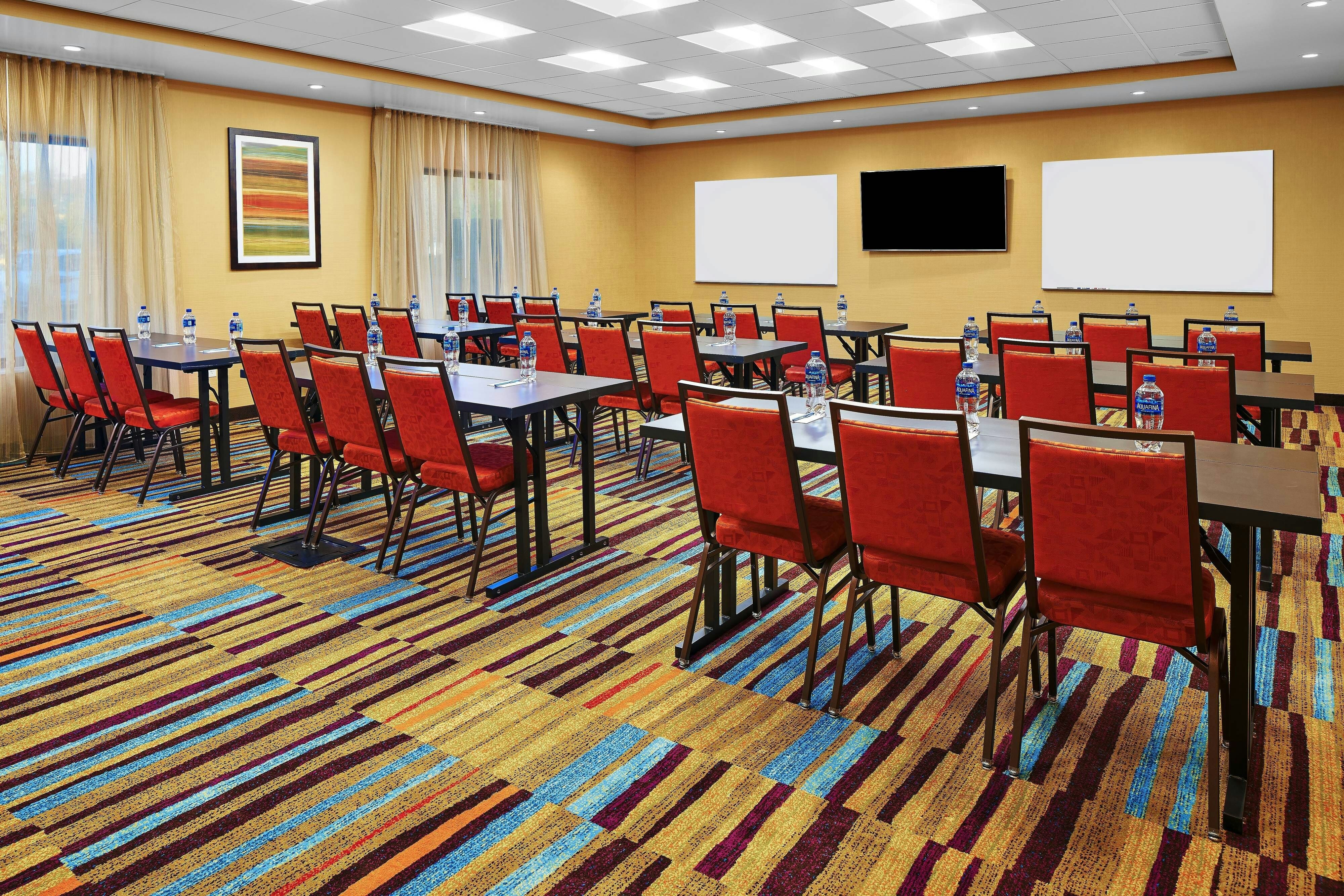 Fairfield Inn & Suites By Marriott Fresno Yosemite International Airport 34/38