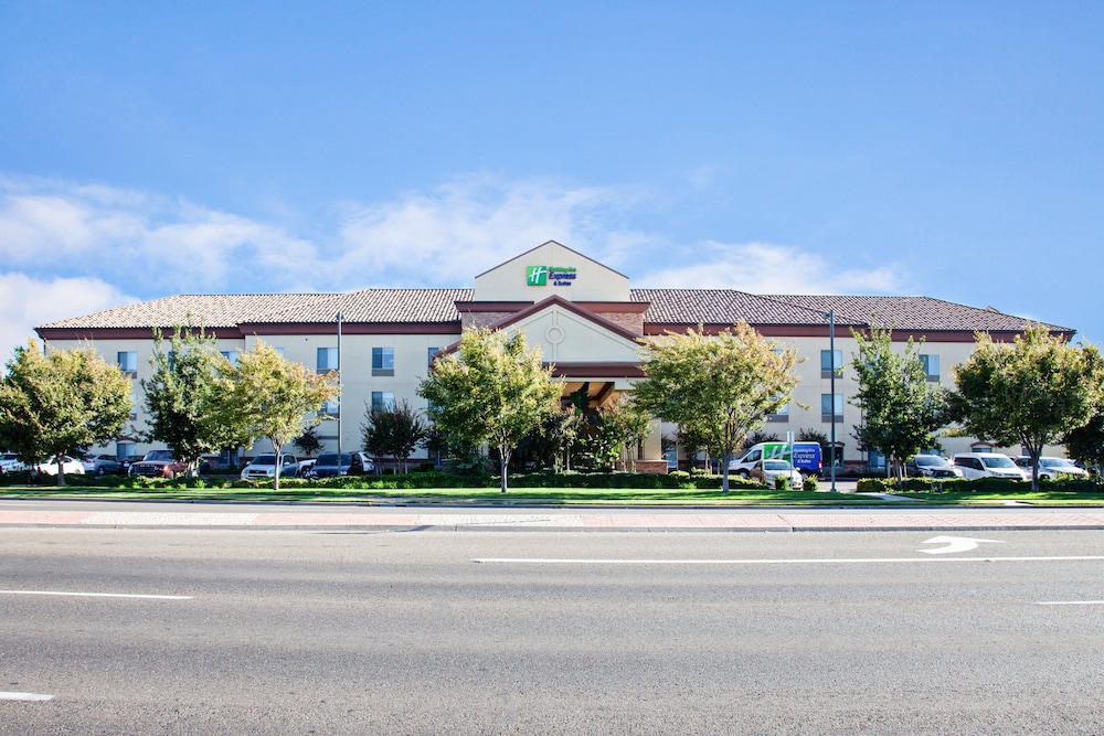 Holiday Inn Express Hotel Clovis Fresno 6/76