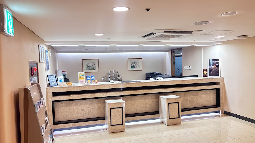 Libero Hotel 5/57