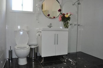 Club Boutique Hotel Cunnamulla 50/50