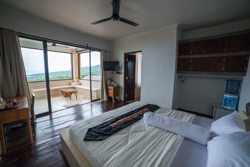 1 BEDROOM, VILLA