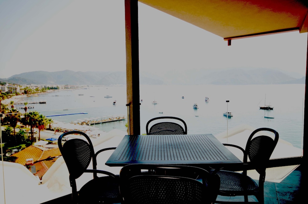 Class Beach Otel 42/50