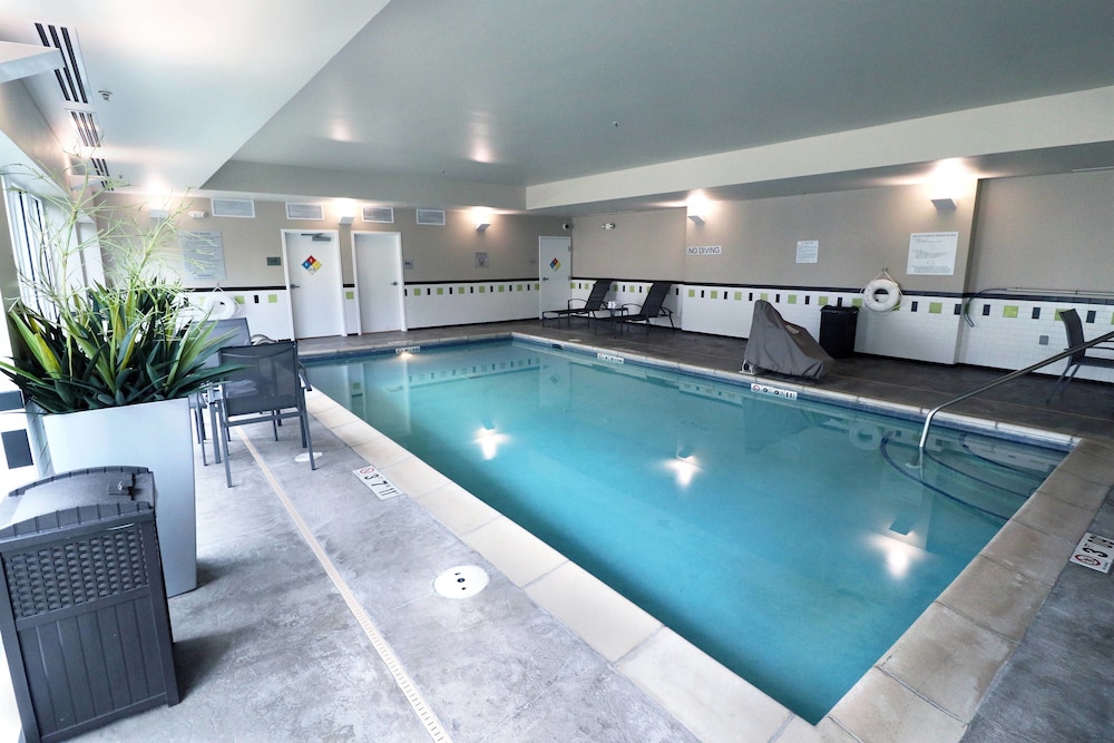 Fairfield by Marriott Inn & Suites Des Moines Airport 4/40