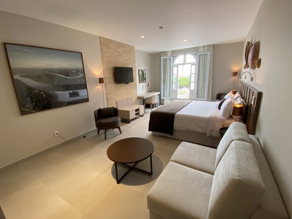 Master, Single Bed, Garden View