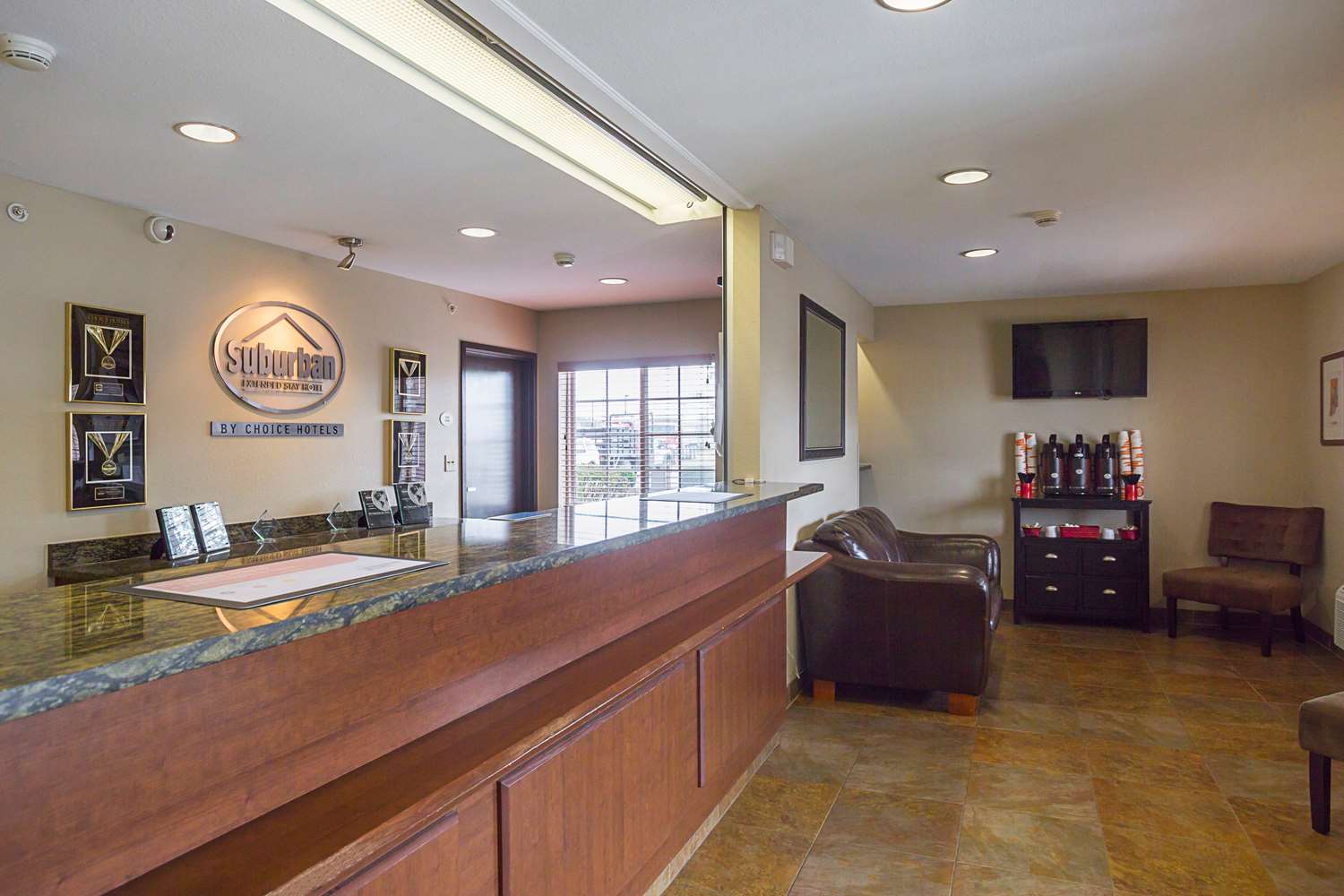 Birch Hill Suites Clarksville 7/35