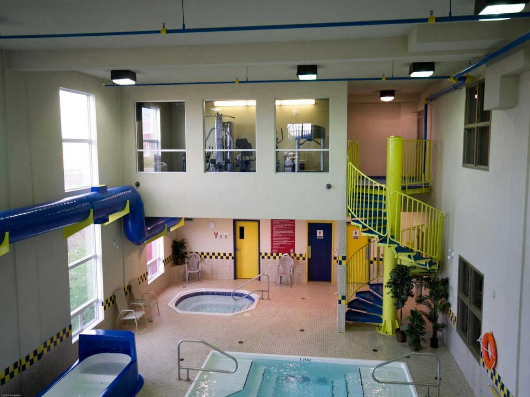 Redwood Inn Suites Grande Prairie 56/61