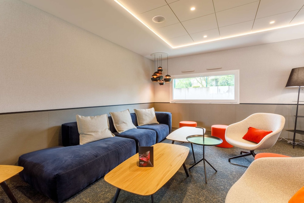 Brit Hotel Fougeres - Hotel Du Parc 41/69