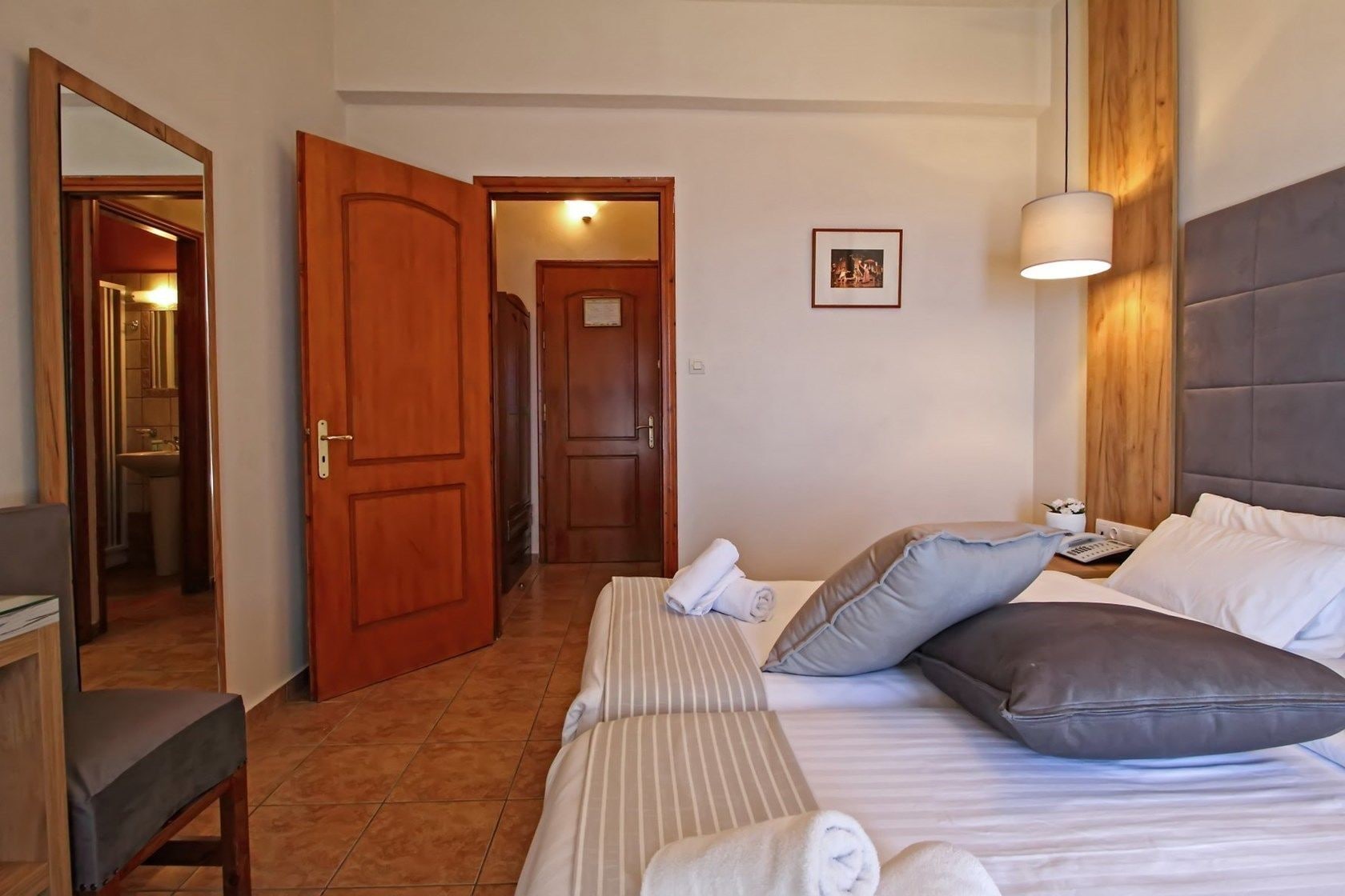 Room, Double Bed, Street Side View