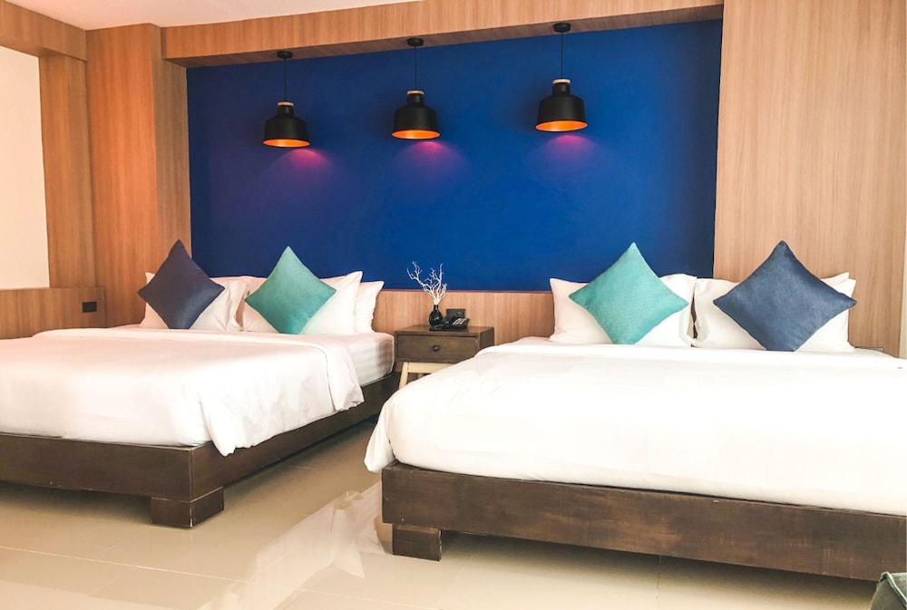 The Sixteenth Naiyang Beach Hotel 12/50