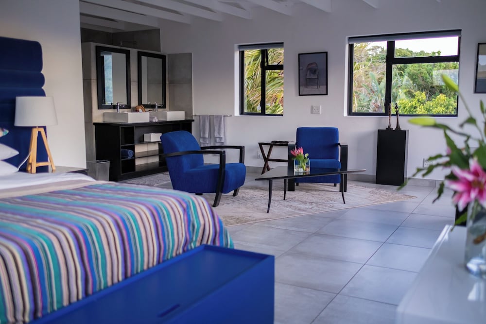 Indigo, Suite, King Bed