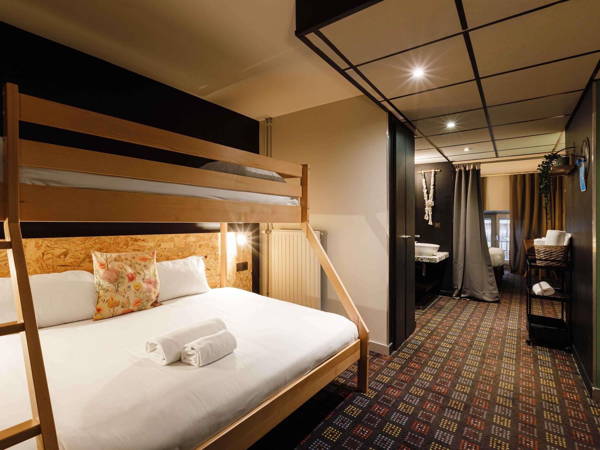 Standard, Multiple Beds