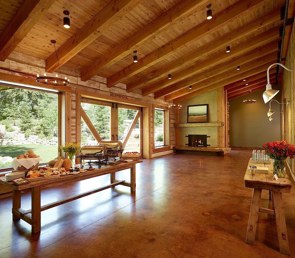 Sundance Mountain Resort 33/72
