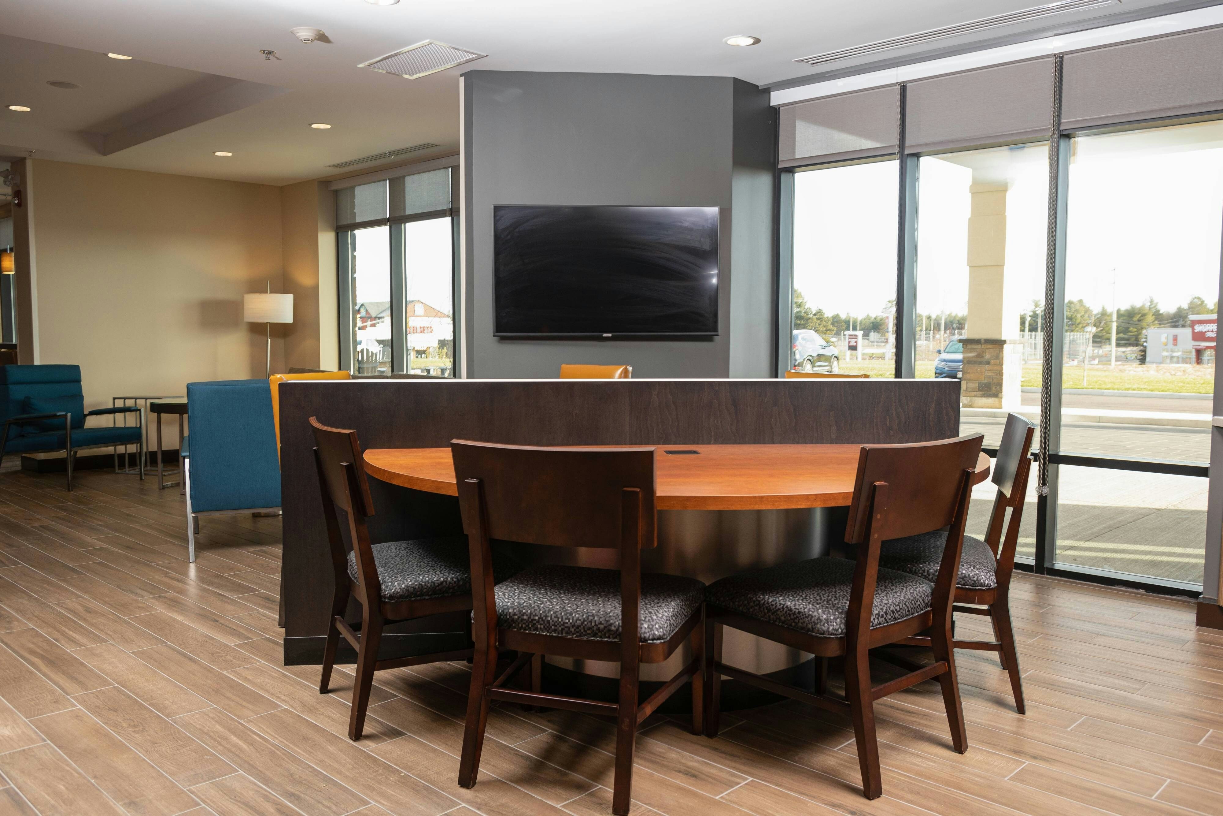 TownePlace Suites by Marriott Petawawa 8/8