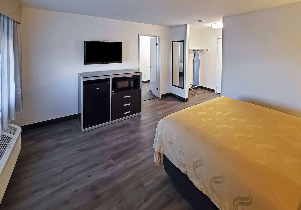 Quality Inn Burbank Airport 11/32