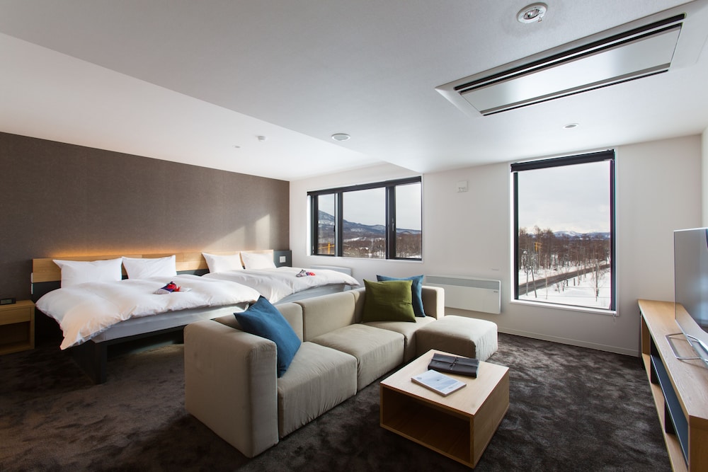 Always Niseko 15/33