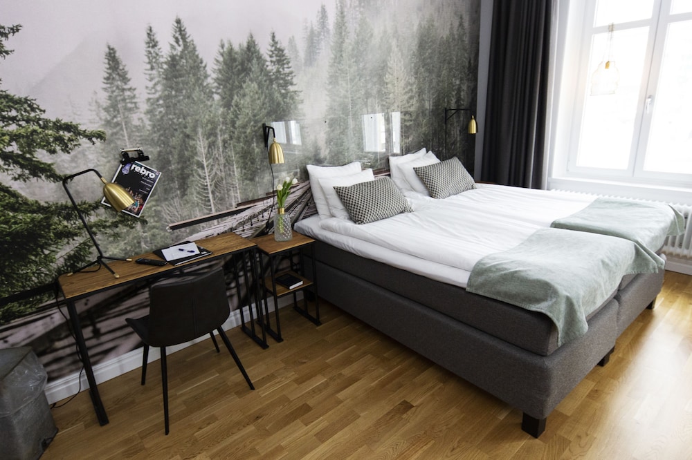 Livin Station Sure Hotel Collection By Best Western 13/66