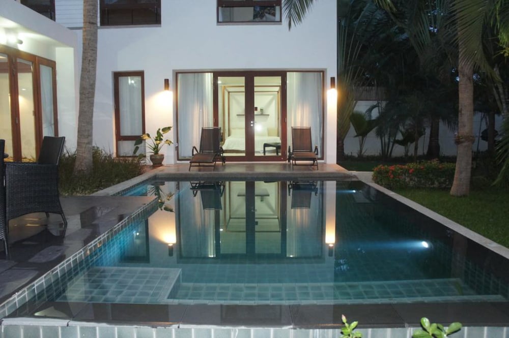 Pranaluxe Pool Villa Holiday Home 4/41