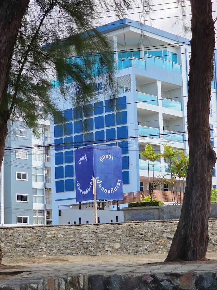 Grandblue Resort 33/70