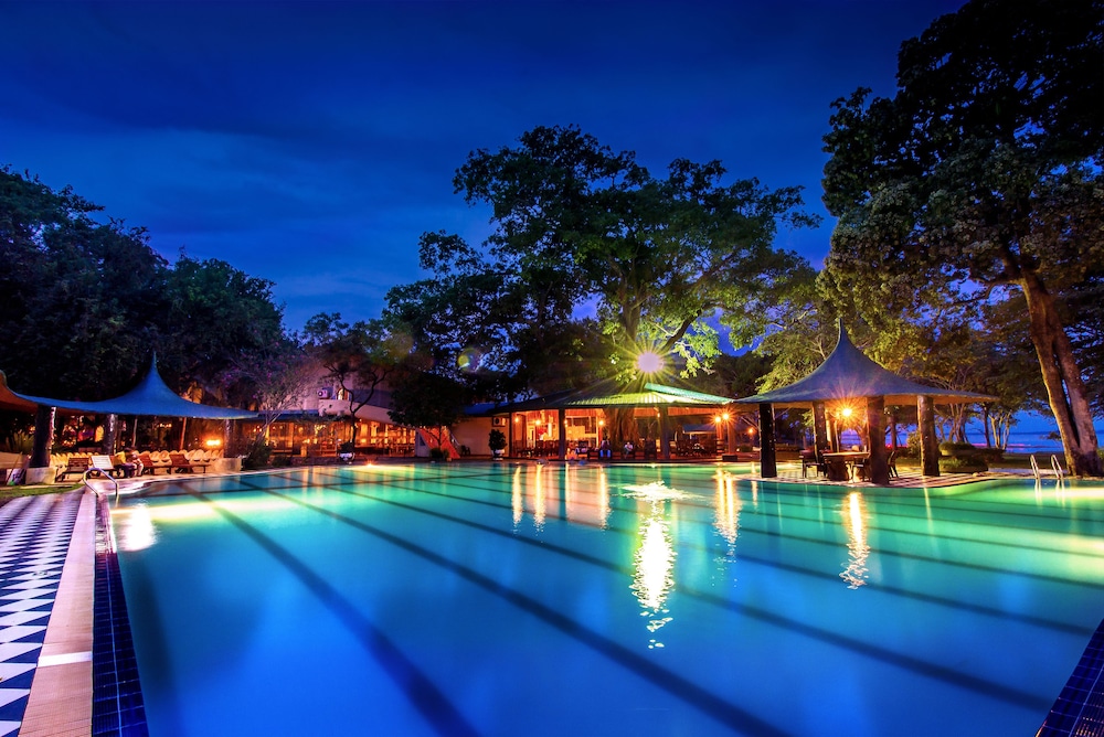Hotel Sudu Araliya in POLONNARUWA