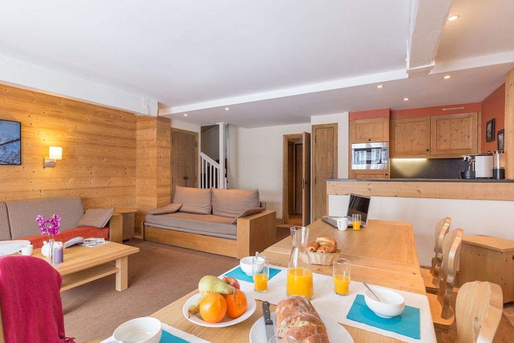 Residence Pierre Vacances Premium Les Chalets Du Forum 45/50