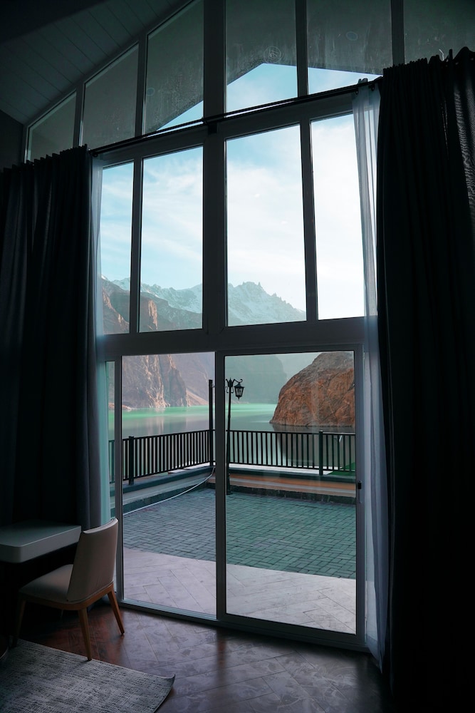 Lodges By Baron Hunza Attabad Lake 30/49