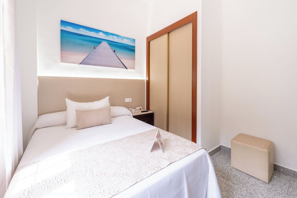 غرفة بزنس مفردة، Hotel Plaza del Castillo 2/3