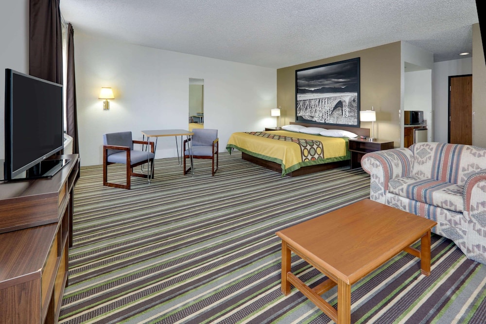 Super 8 By Wyndham Roswell 23/34
