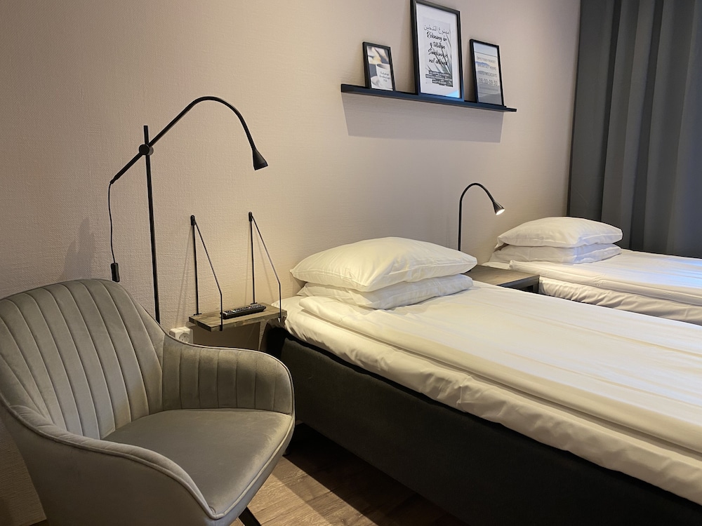 Comfort, Twin Beds