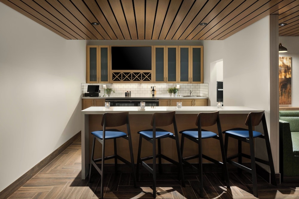 Fairfield Inn & Suites Traverse City 13/16