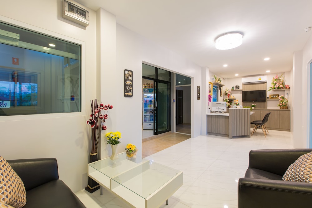Phant At Thalang Service Apartment 24/32