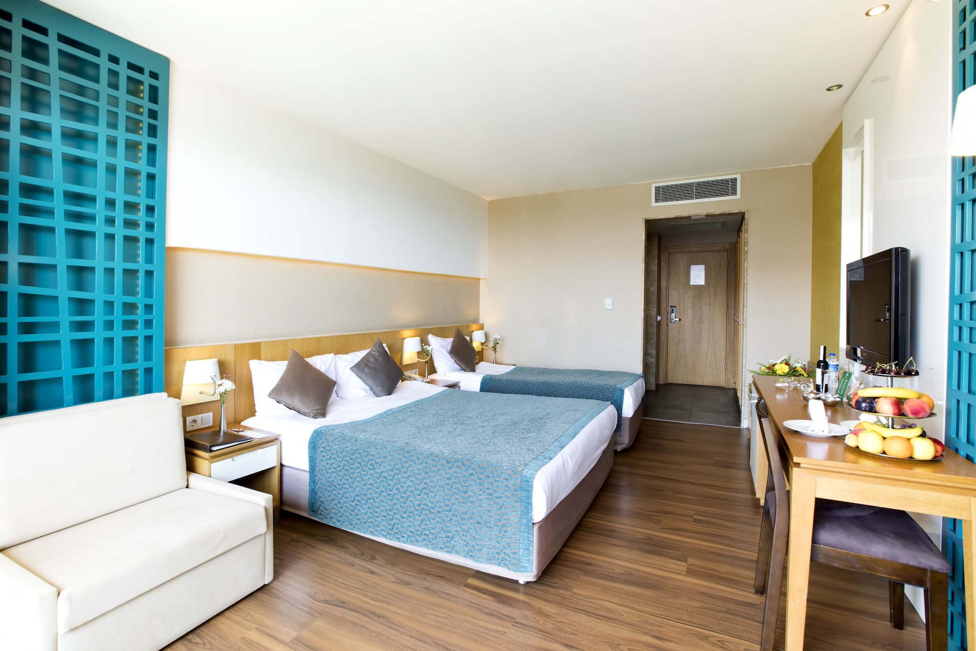 STANDARD ROOM SIDE SEA VIEW
