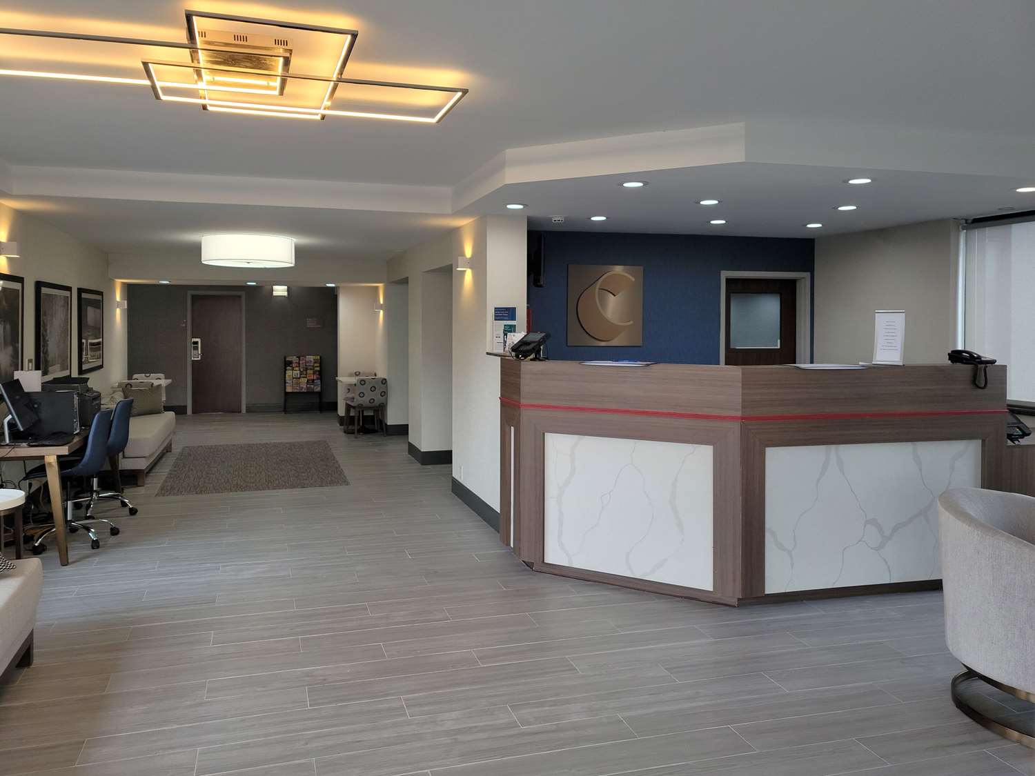 Comfort Inn & Suites Wyomissing/Reading 3/17