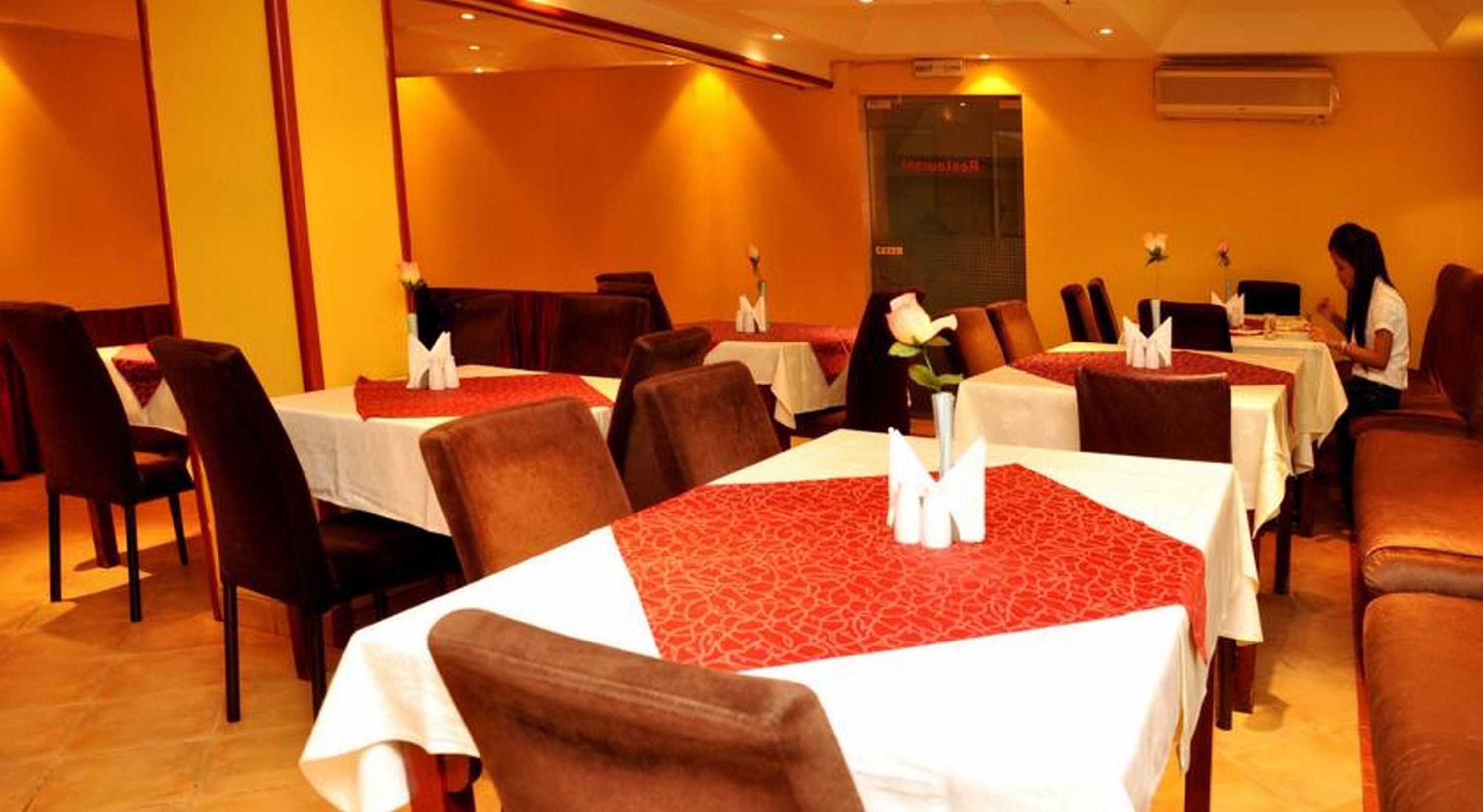 restaurant cafeteria