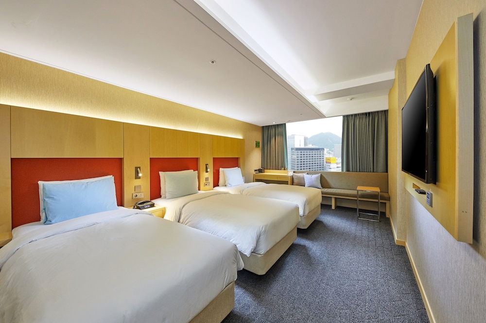 ROOM, TRIPLE