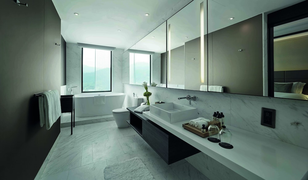 G Hotel Kelawai 15/45