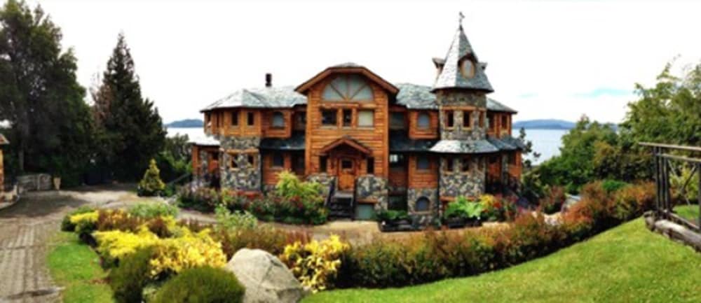 Lirolay Suites 5/46