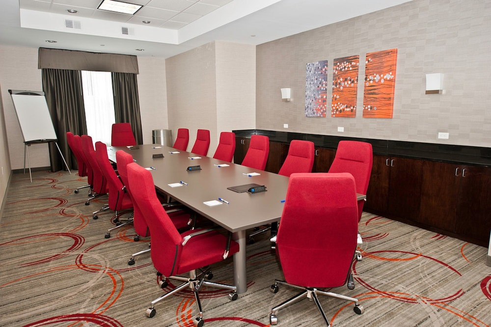 Holiday Inn Express Hotel Suites Columbus Easton 49/60
