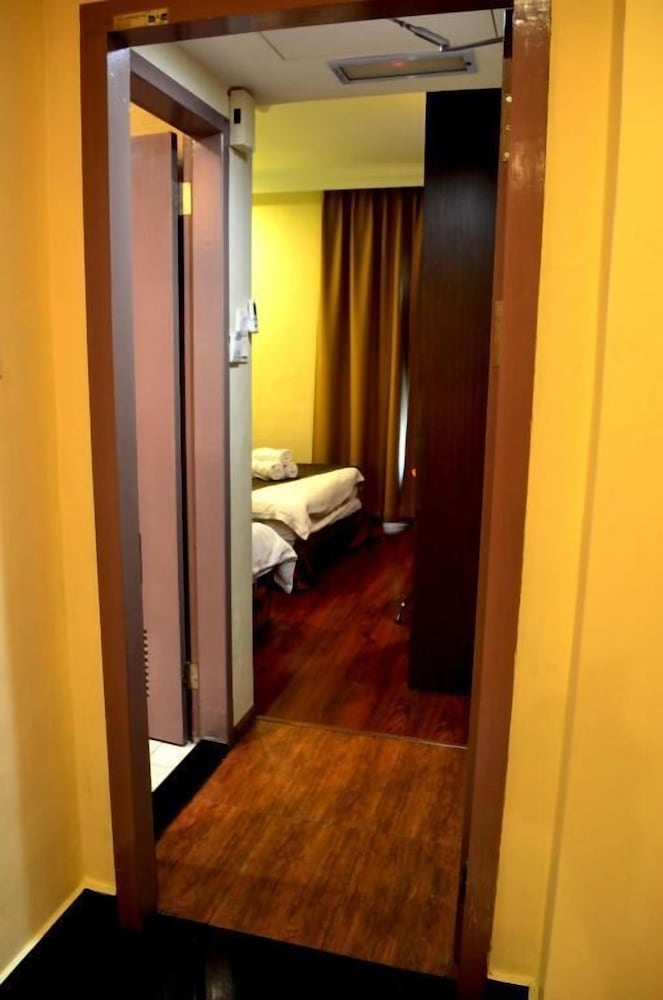 Hotel Lintas Plaza 9/39