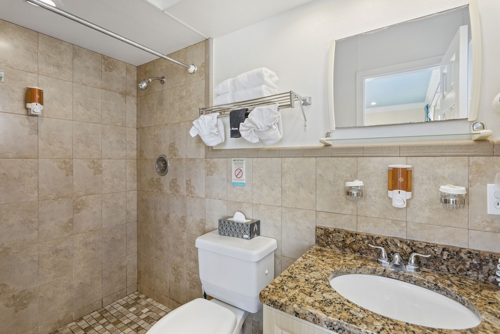Bay Palms Waterfront Resort - Hotel and Marina 67/70