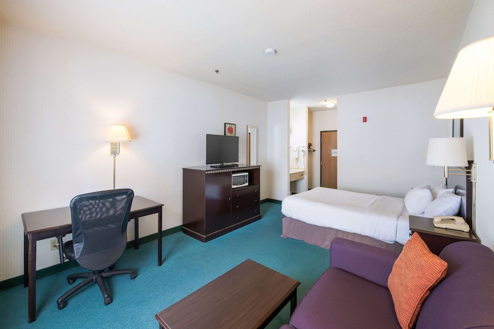 Rodeway Inn Urbana Champaign University Area 29/33